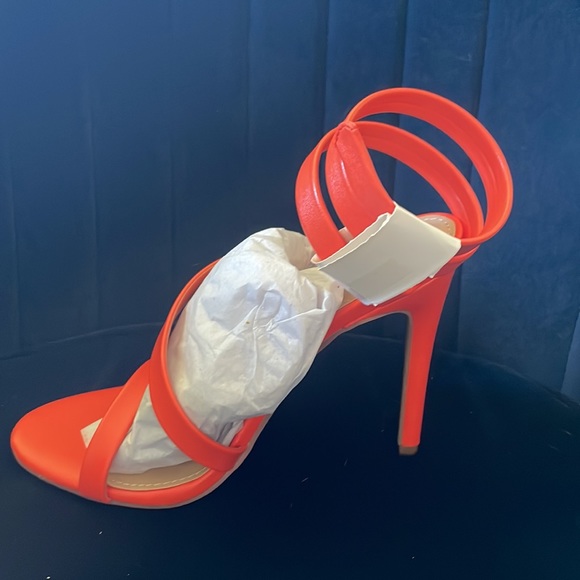 Back in stock Bronze wrap around strap heeled sandal also available in orange - Picture 12 of 13